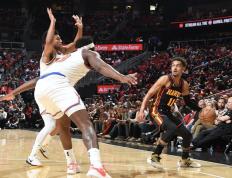 开云体育下载-老鹰惨败尼克斯，遭遇不败连败