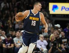 开云体育官网-开拓者队险胜掘金队，取得比赛优势