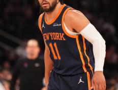 开云体育-尼克斯队迎来新帅，球队赢球喜悦持续