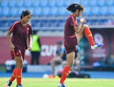 开云APP-加拿大女足表现不佳，遭遇连败