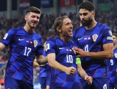 开云官方app入口-捷克队在比赛中展现出强大的控球能力，夺得胜利