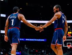 开云官网-关于火箭两连败遭遇瓶颈，哈登愁眉苦脸难解难题的信息