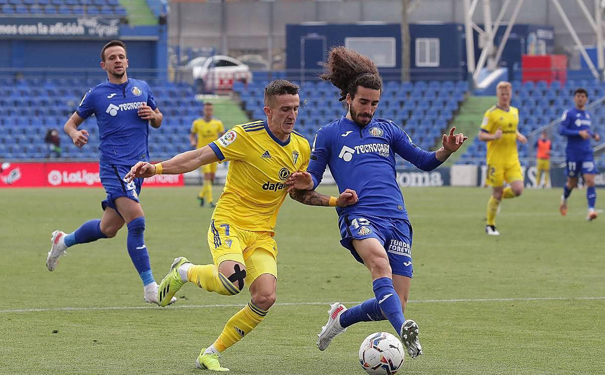 开云体育平台APP-赫塔费取得连胜，反击疯狂领先