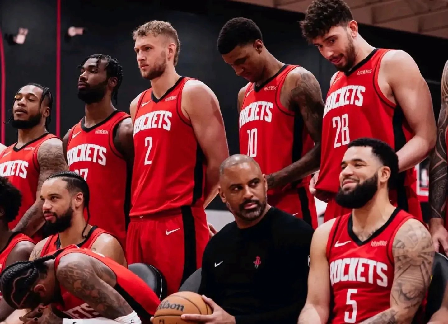 开云官方app入口-关于火箭队快船队陷入背靠背对决，谁能笑到最后？的信息