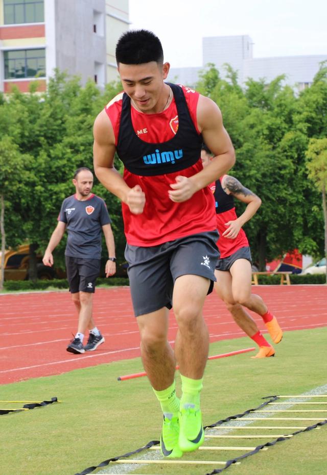 开云体育平台APP-汉诺维尔：冲击联赛榜首，积极备战