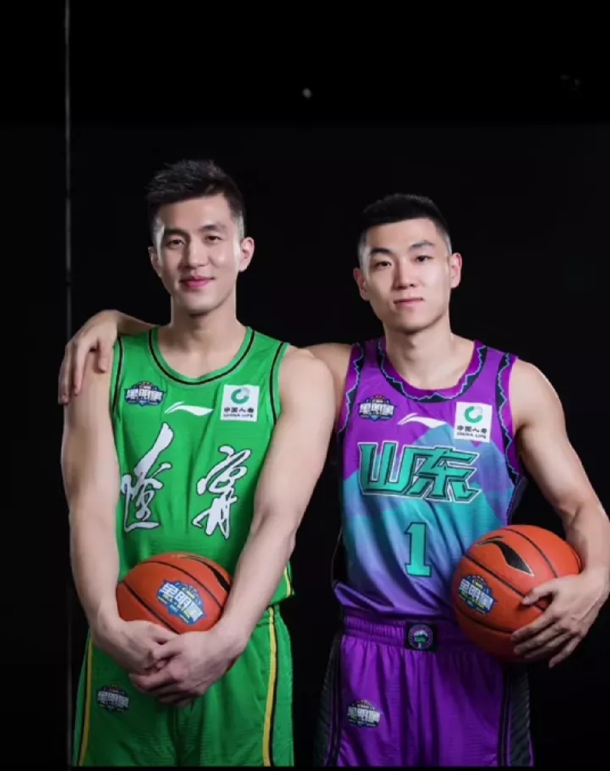 开云体育官方网站-包含骑士险胜深圳队，高诗岩高光表现的词条